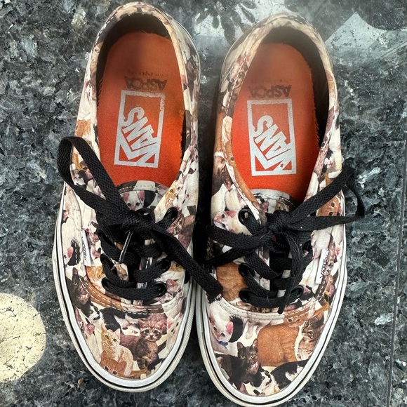 VANS ASPCA Cats Kitty Print Animals RARE Limited Edition Shoes Women’s Size 5.5 - Picture 9 of 14